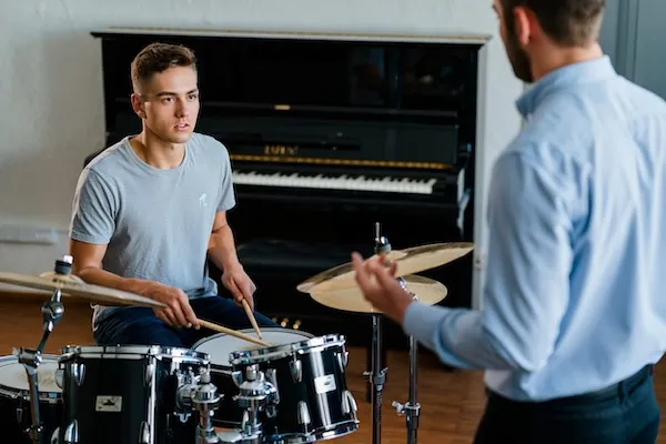photo d'un batteur en cours