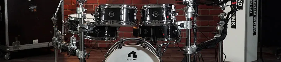 Image d'une batterie électronique noire Gewa