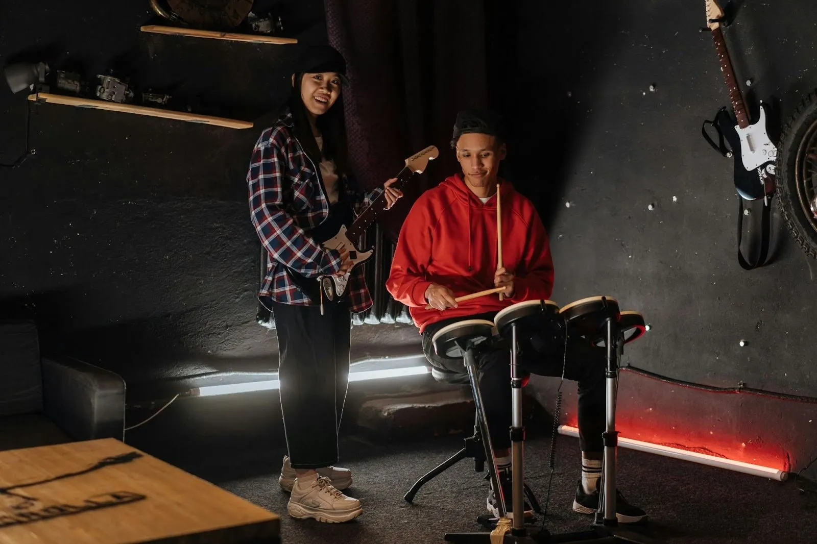 photo de musiciens dans un studio