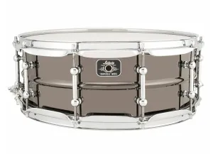 LUDWIG Universal Caisse claire 14"x 5,5" Brass Die-Cast