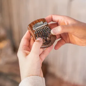 Kalimba Meinl Sonic Energy 8 Lames Bk Walnut - Tree Of Life