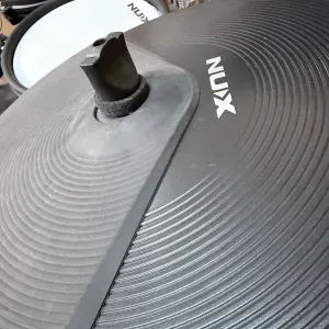 NUX DM-310 Batterie Stock-B