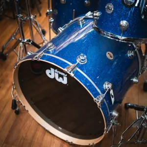 DW Collector's Series Batterie 22"/4pcs Finish Ply Blue Glass