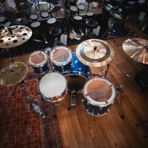 DW Collector's Series Batterie 22"/4pcs Finish Ply Blue Glass