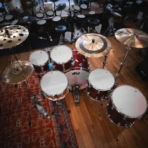 DW Collector's Sonicply Batterie 22"/5pcs Finish Ply Ruby Glass 