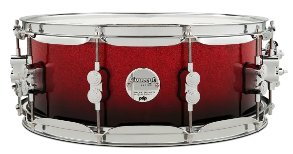 Produit PDP Concept Maple Caisse Claire 14"x 5.5" Red/Black Fade Lacquer Image