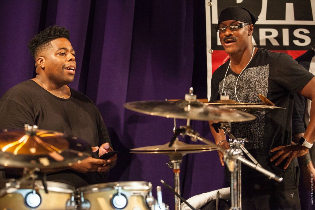 Grande fraternité cette année entre les artistes.