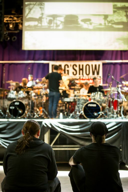 Superbe photo de DDorat avec Sean Browne directeur marketing Yamaha et Sonny Emory 