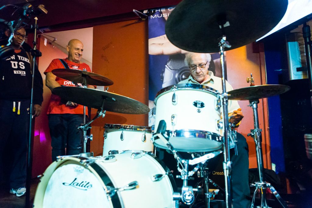 Umberto Pagnini sur le stand Mogar