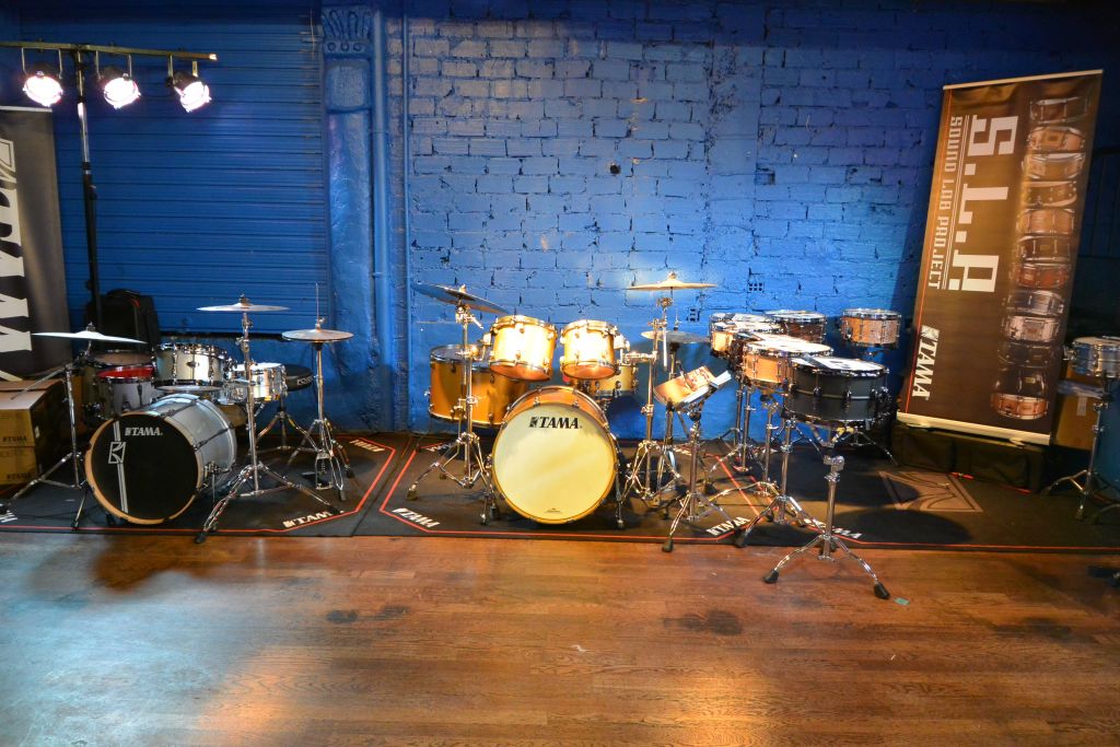 Le stand Hoshino, Tama