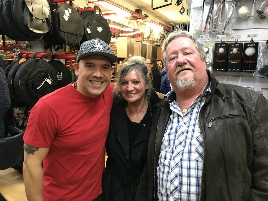 Fausto, Régine et Jean Luc Olivier célèbre batteur toulousain!! 