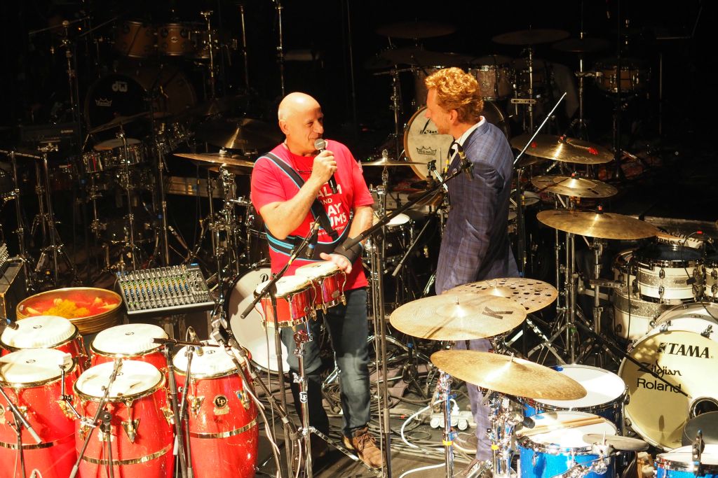 Obligatoirment épaulé(sans jeu de mot!) par Philippe Lalite